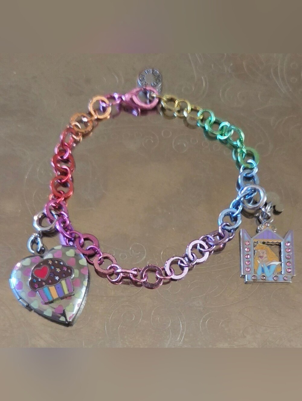 VTG Charm It! Disney Princess Aurora Rainbow Link Charm Bracelet High IntenCity